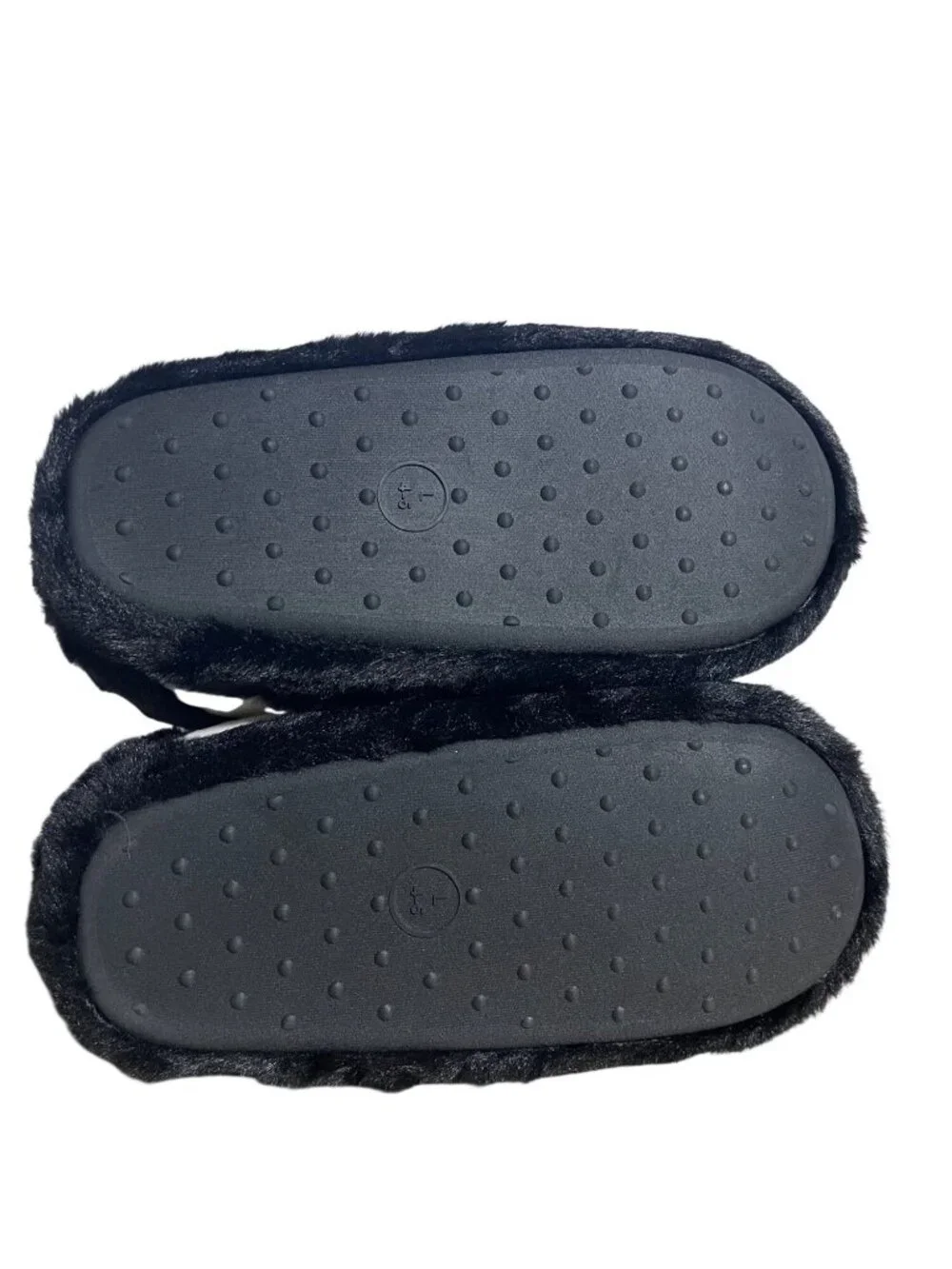 Cat & Jack Big Kids Journey Sneaker Slippers Size 4-5 Black White Plush Lace Up